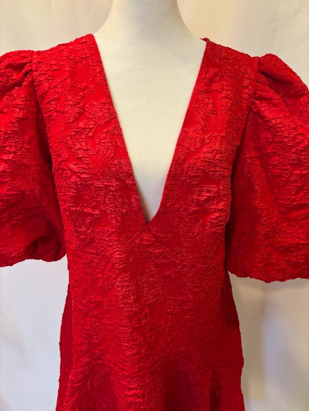 NWOT H&M Red Puff-Sleeved Dress - Size Large - Picture 8 of 16